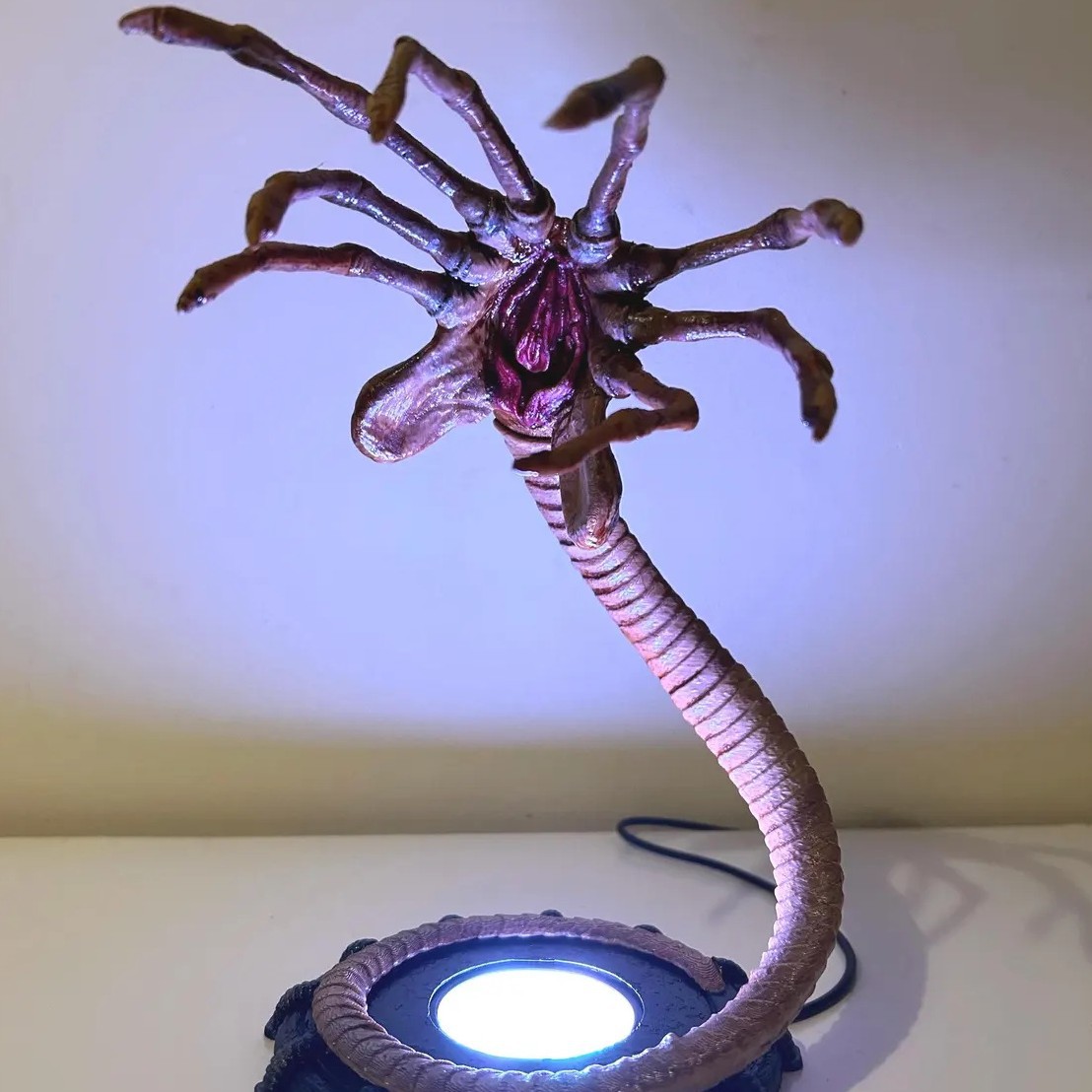 외계인 페이스허거 램프 야간 조명, LED 조명이 있는 - Home Decor Lamp 리뷰 및 가격