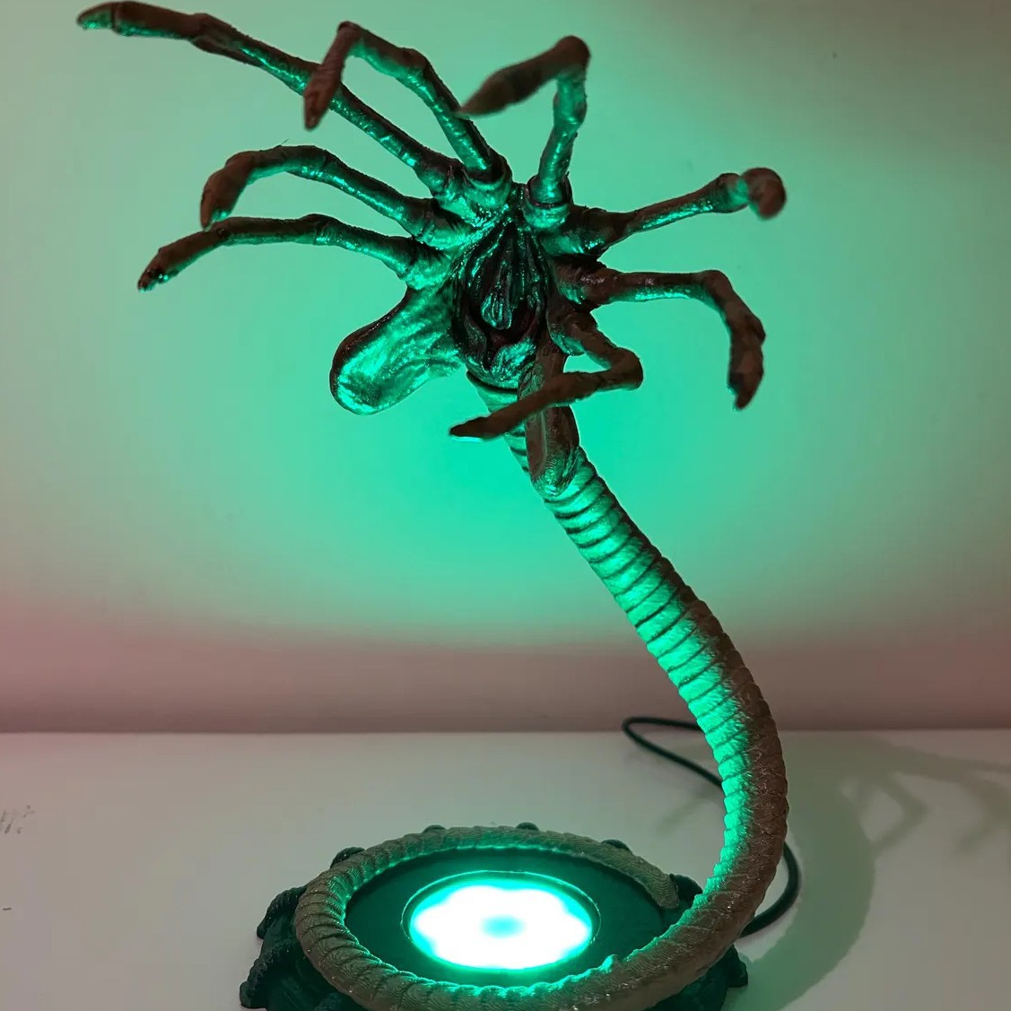 외계인 페이스허거 램프 야간 조명, LED 조명이 있는 - Home Decor Lamp 리뷰 및 가격