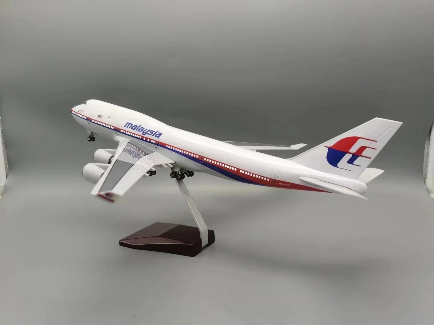B747 말레이시아 항공 1/150 스케일 47cm 비 - Home Decor Malaysia 리뷰 및 가격