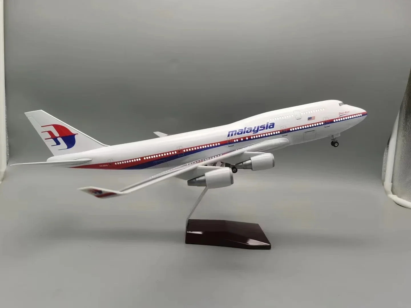 B747 말레이시아 항공 1/150 스케일 47cm 비 - Home Decor Malaysia 리뷰 및 가격